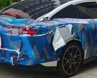 Prototipo camuflado del BYD Han de tercera generación, fotografiado por la comunidad de aficionados a BYD «Di Fen Zhi Jia».