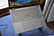 ThinkPad X13 Yoga G4 Gris Tormenta: teclado de 1,5 mm
