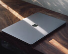Apple podría agitar su oferta de portátiles volviendo al MacBook. (Fuente de la imagen: Thai Nguyen)