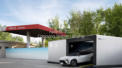 La asociación NIO-Sinopec combina el intercambio de baterías y la carga de vehículos eléctricos en las gasolineras (imagen: NIO/YouTube)