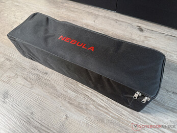 La pantalla está en esta bolsa compacta