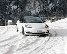 Tesla ha lanzado una actualización de software OTA para el Model 3 y el Model Y que recalibra la válvula de expansión de la bomba de calor (Imagen: Severin Demchuk)