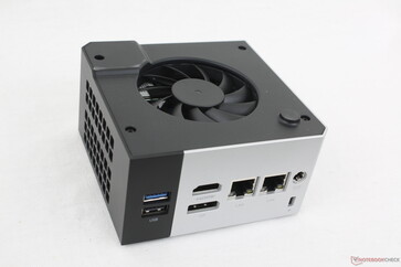 Parte superior con la cubierta metálica exterior retirada