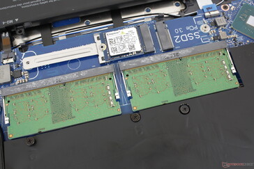 2 ranuras SODIMM accesibles