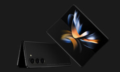 Poco parece separar el diseño del Galaxy Z Fold4 de su sucesor, en la imagen. (Fuente de la imagen: @OnLeaks y SmartPrix)