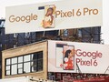 El Pixel 6 y el Pixel 6 Pro tienen cámaras frontales diferentes. (Fuente de la imagen: @davidurbanke)