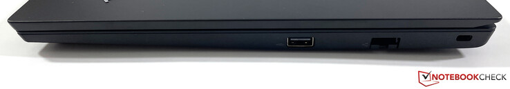 Lado derecho: USB-A 2.0, Gigabit-Ethernet, ranura de seguridad Kensington