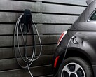 El conector universal de pared cargará en función del precio de la electricidad. (Fuente de la imagen: Tesla)