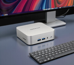 Geekom A8 con AMD Ryzen 7 8745HS y 32 GB de RAM DDR5. (Fuente de la imagen: Notebookcheck)