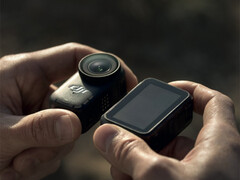 El DJI Osmo Nano y su módulo de pantalla magnética. (Fuente de la imagen: vía Jasper Ellens)