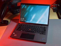 im Test: Lenovo ThinkPad X13 Gen 3 AMD, a la venta por Lenovo.