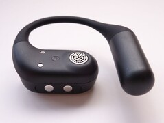 Las almohadillas OpenRock Link 20 están recubiertas de una suave y cómoda silicona. (Fuente de la imagen: Notebookcheck)
