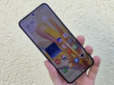 Xiaomi Mix Flip 2 smartphone de prueba
