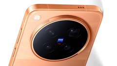 El Vivo X500 Pro Max aparece por primera vez en imágenes oficiales de prensa, mientras que un creador ofrece impresionantes secuencias de vídeo grabadas con su cámara Zeiss.