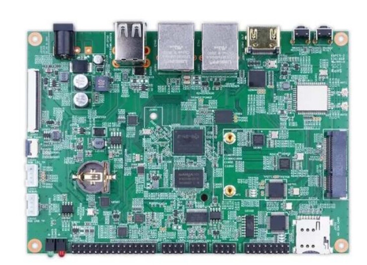 Los pines GPIO están en la placa