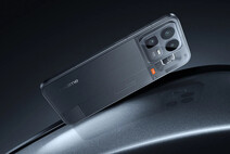 Realme Neo8 en la opción de color Gris Mecha (Fuente de la imagen: Realme)