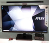 MSI Modern MD271QPDE con MSI Cubi 5 10M y MSI Modern LED Lux Lightbar