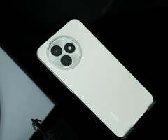 Se desconoce si los teléfonos Xiaomi 15T adoptarán el diseño del Redmi K80 Extreme Edition. (Fuente de la imagen: Digital Chat Station)