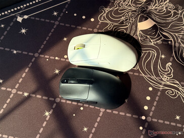 El Dash Ultra junto al M75 Air