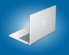 HP comercializa el nuevo OmniBook 5 Flip 2 en 1 en los colores rosa polvo y azul cielo, así como en el acabado plata glaciar que se muestra aquí.