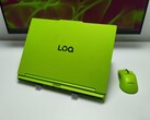 El Lenovo LOQ 15 en color «Surge Green» es difícil de pasar por alto
