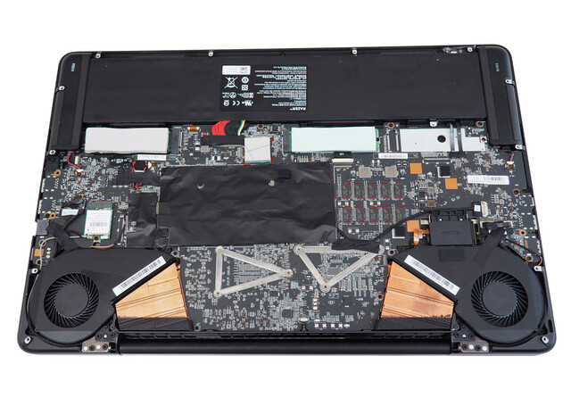 Interior - Razer Blade Pro 17 2017 (Fuente de la imagen: Notebookcheck)