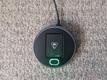 Se muestra el transmisor inalámbrico Stealth Pro II de Turtle Beach