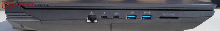 Lado izquierdo: LAN Gigabit, USB tipo C/Thunderbolt 3, USB tipo C, USB tipo A, USB tipo A (con alimentación), lector de tarjetas SD