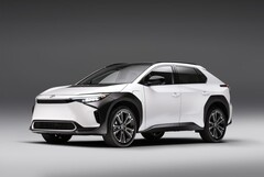 El bZ4X de Toyota recibirá una batería actualizada entre 2026 y 2027. (Fuente de la imagen: Toyota)