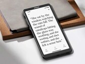 Dasung Link 2 reproduce la pantalla de un smartphone en un panel E-Ink de 6,7 pulgadas.