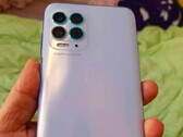 El Motorola Edge S tendrá un montón de cámaras, basadas en estas fotos filtradas. (Fuente de la imagen: Weibo)