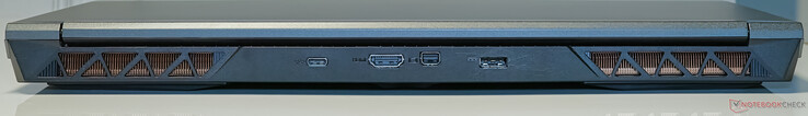 Trasera: USB 3.2 Gen2 Tipo-C (salida de alimentación), salida HDMI, salida mini-DisplayPort, entrada de CC