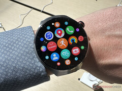 Huawei ha lanzado la primera actualización de software para la serie Watch 4. (Fuente de la imagen: NotebookCheck)