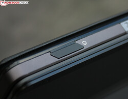 Vivobook 13 Slate OLED (T3300) - Botón de encendido con lector de huellas dactilares