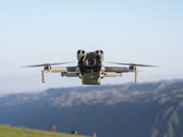 La DJI Mini 5 Pro en vuelo. (Fuente de la imagen: vía Roland Quandt)