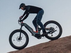 La Heybike Hero e-bike tiene un cuadro de fibra de carbono con un sistema de suspensión total. (Fuente de la imagen: Heybike)