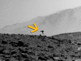 El misterioso «trípode de combate» de Curiosity en Marte. Este extraño objeto apareció en un solo fotograma.