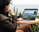 Apple y Amazon podría estar desarrollando un competidor del MateBook Fold que aparece en la imagen (Fuente de la imagen: Huawei)