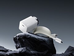 El nuevo cargador GaN de OnePlus tiene forma de botella. (Fuente de la imagen: OenPlus)