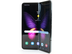Review del teléfono inteligente Samsung Galaxy Fold 5G (SM-F907B).