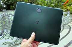 El OnePlus Pad en su opción de color Halo Green. (Fuente de la imagen: NotebookCheck)