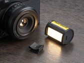TTArtisan presenta una bonita lámpara LED de 35 mm con montura de zapata extraíble. (Fuente de la imagen: Shoten Kobo)