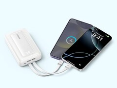 El último Zolo Power Bank de Anker ya está disponible en blanco (en la imagen) en Estados Unidos. (Fuente de la imagen: Anker)