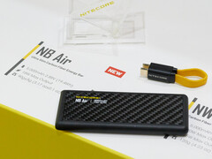 Banco de energía NB Air de Nitecore (Fuente de la imagen: Andreas Sebayang/Notebookcheck.com)
