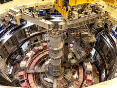 El carbono líquido creado por láseres intensos ofrece una nueva vía para los abladores de fusión. En la imagen: El foso del tokamak del ITER (Fuente de la imagen: ITER)