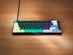 El Razer Reclusa X Mini 65 ofrece unas especificaciones competitivas por 49,99 dólares.