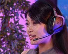 La serie de auriculares para juegos Corsair Void V2 Max Wireless ofrece a los jugadores conexiones simultáneas de 2,4 Ghz y Bluetooth con audio espacial Dolby Atmos. (Fuente de la imagen: Corsair)
