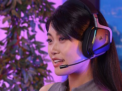 La serie de auriculares para juegos Corsair Void V2 Max Wireless ofrece a los jugadores conexiones simultáneas de 2,4 Ghz y Bluetooth con audio espacial Dolby Atmos. (Fuente de la imagen: Corsair)