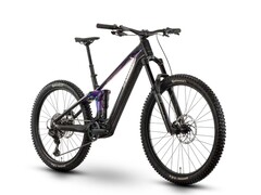 Con la Raymon Tarok Pro, Raymon presenta una nueva bicicleta de montaña de doble suspensión equipada con un motor Avinox