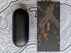 Estuche y caja de Xreal One Pro